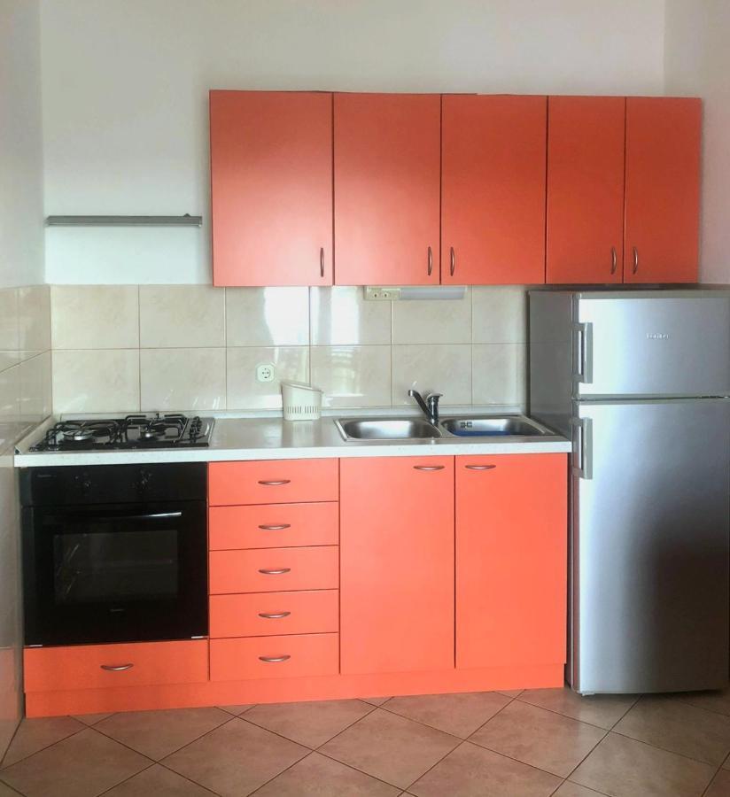 Apartments Pisac Ражань Екстер'єр фото