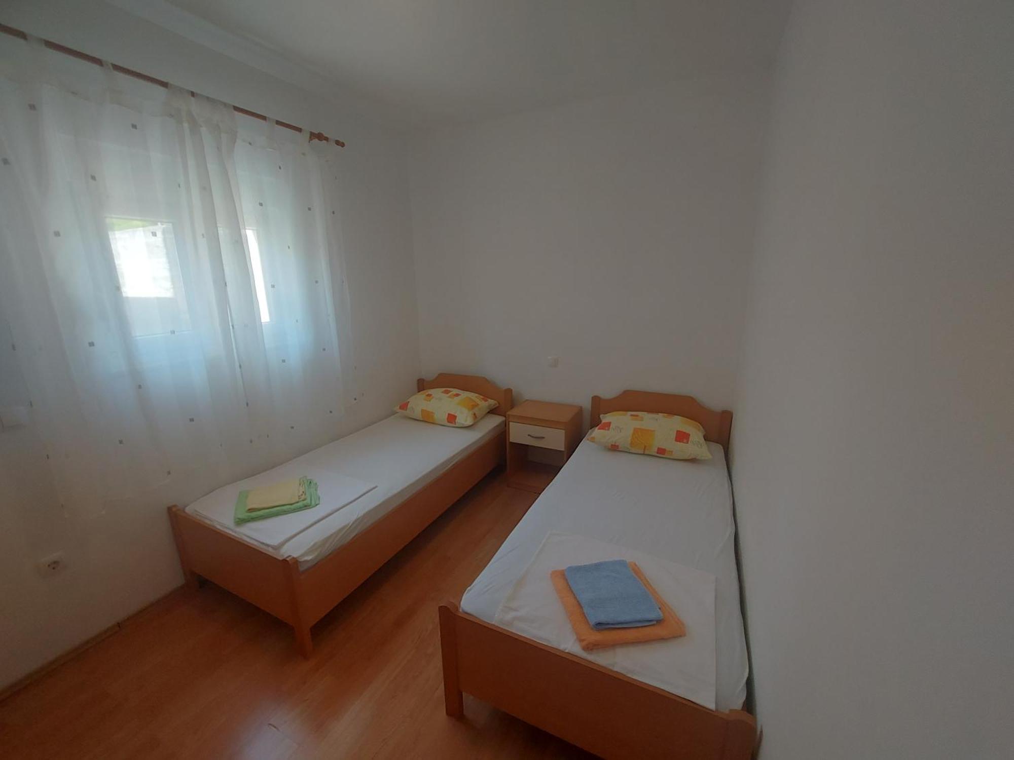 Apartments Pisac Ражань Екстер'єр фото