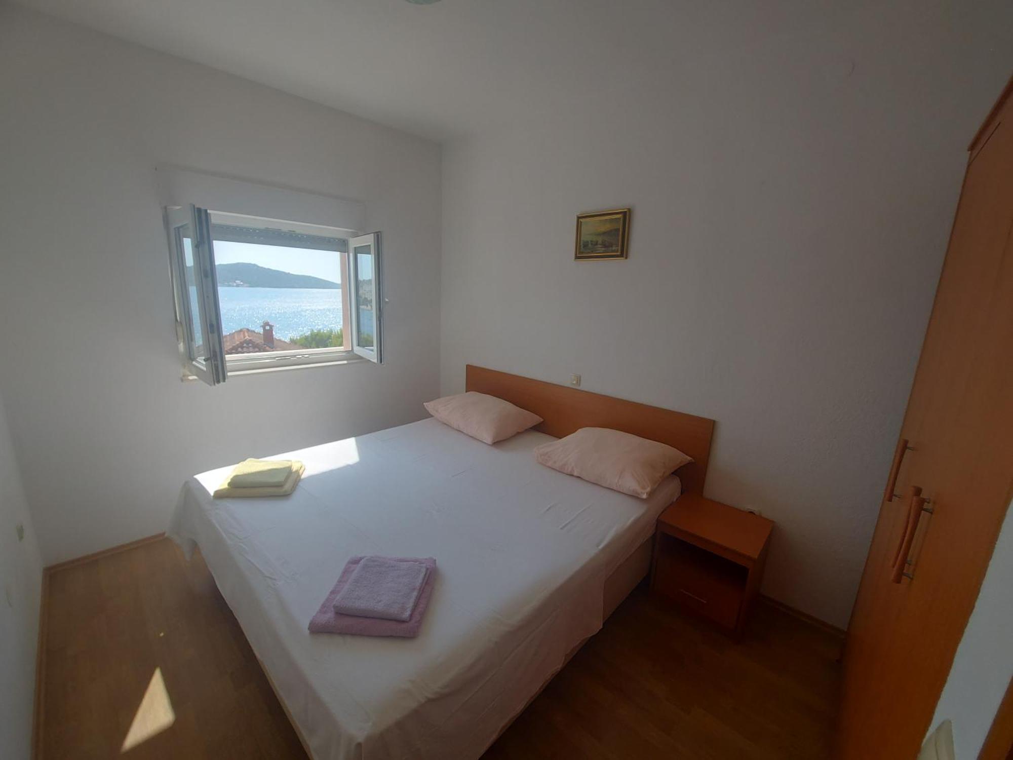 Apartments Pisac Ражань Екстер'єр фото